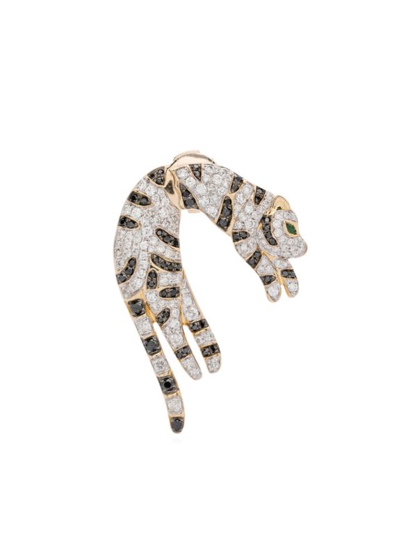 Yvonne Léon 9kt yellow gold Puce Dessous Felin stud earrings | Browns Earrings