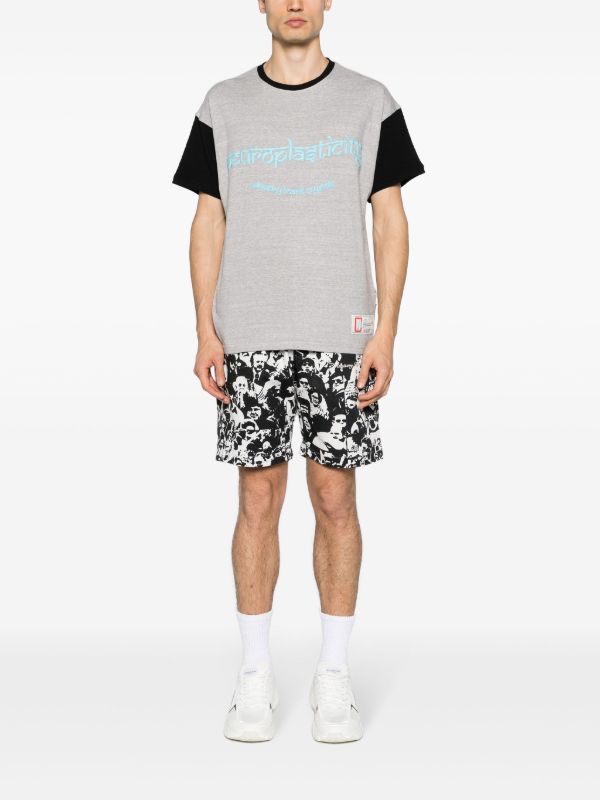 Advisory Board Crystals Grey Text Print Cotton T-shirt | Browns T-Shirts