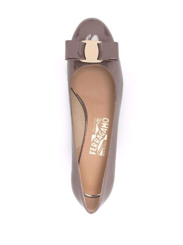 Ferragamo Brown Bow Detail Block Heel Pumps | Browns Pumps