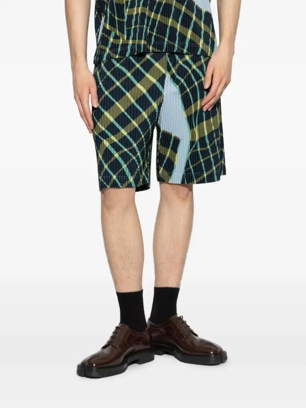 Homme Plissé Issey Miyake Windswept Plaid Shorts | Browns Bermuda Shorts