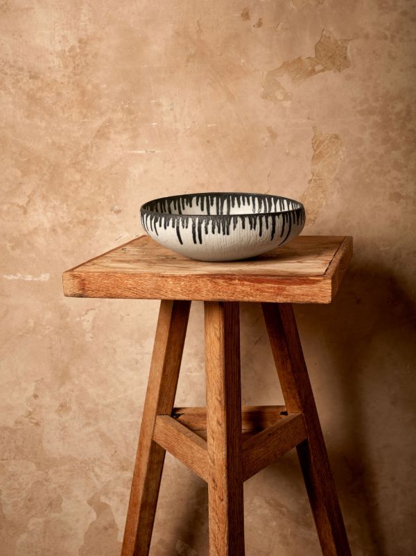 L'Objet White Tokasu Medium Porcelain Bowl | Browns Plates & Bowls