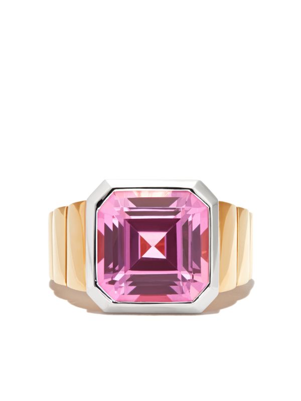 Yvonne Léon 9K Yellow Gold Chevaliere Princesse Corundum Signet Ring | Browns Rings