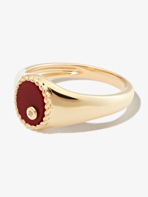 Yvonne Léon 9K yellow gold oval agate and diamond signet ring | Browns Fine Rings