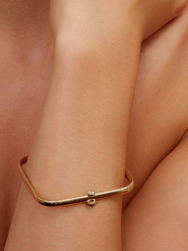 Yvonne Léon 9kt Yellow Gold Jonc Gousset Diamond And Sapphire Bracelet | Browns Fine Bracelets